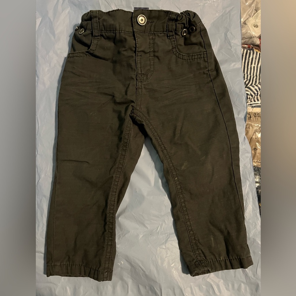 2/15$ ✨ brown/green cargo style jeans for toddlers 18m